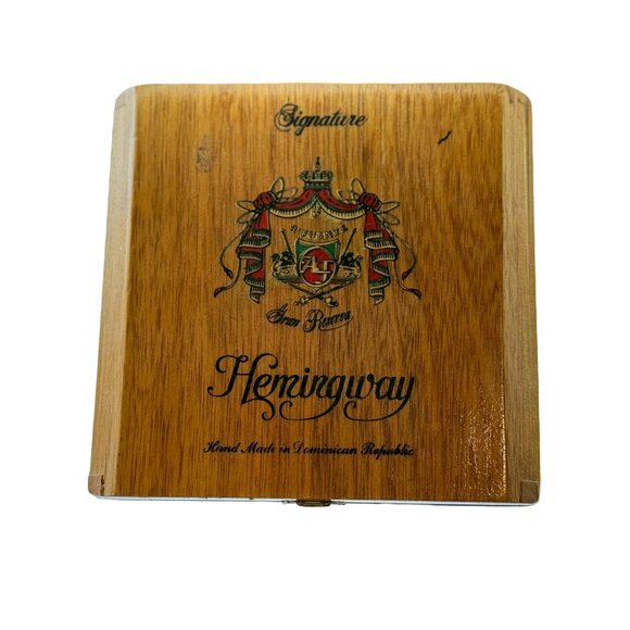 Hemingway Handmade Cigar Box - Signature Reserva Especial - Fancy Wood Stash Box - Picture 1 of 9